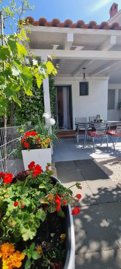 Apartman Stura 1 Zadar Buitenkant foto